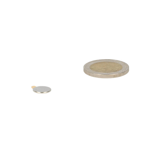 Silver disc magnet 10 x 1 mm with powerful neodymium magnet and smooth reflective surface