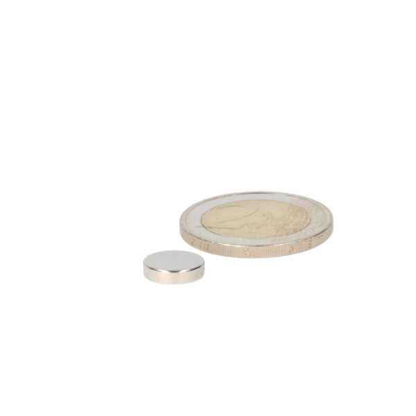 Small round silver disc magnet 10 x 2.5 mm neodymium with strong magnetic strength